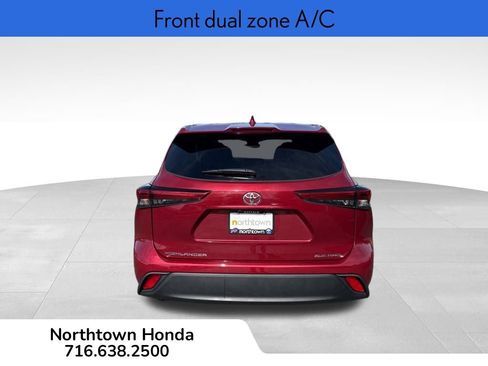 Used 2022 Toyota Highlander XLE image 6
