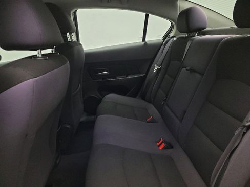 Used 2014 Chevrolet Cruze LT w/ Technology Package FWD image 18