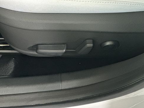 Used 2023 Hyundai Kona SEL FWD image 13