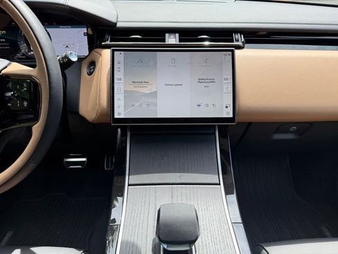 Used 2026 Land Rover Range Rover Velar Autobiography image 16