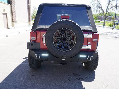 Used 2013 Jeep Wrangler Unlimited Sahara w/ Connectivity Group AWD/4WD image 19