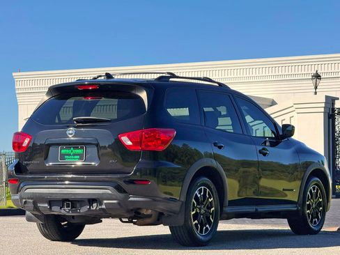 Used 2019 Nissan Pathfinder SV w/ Rock Creek Edition FWD image 12