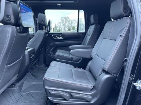 Used 2024 Chevrolet Suburban RST w/ Luxury Package image 26