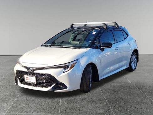 Certified 2024 Toyota Corolla SE image 3