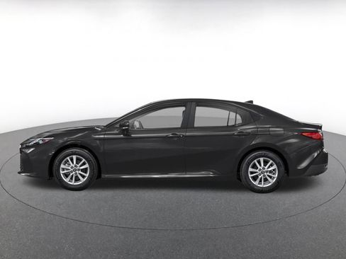 Used 2025 Toyota Camry LE FWD image 3