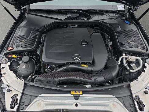 Used 2020 Mercedes-Benz C 300 4MATIC Sedan image 35