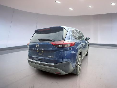 Used 2023 Nissan Rogue SV image 4