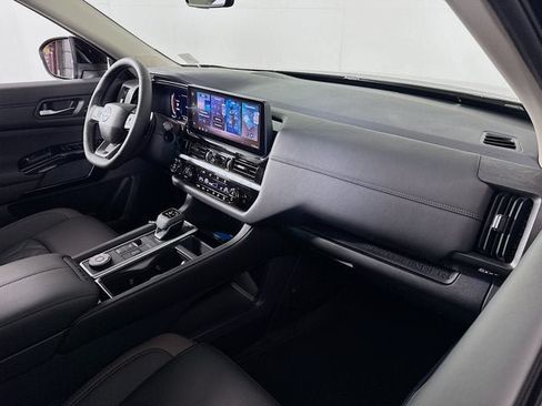 New 2026 Nissan Pathfinder Platinum w/ Cargo Package AWD/4WD image 28