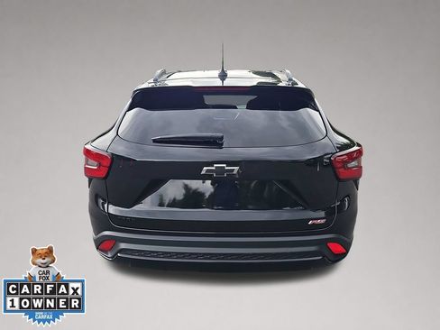 Used 2024 Chevrolet Trax RS w/ Sunroof Package FWD image 5
