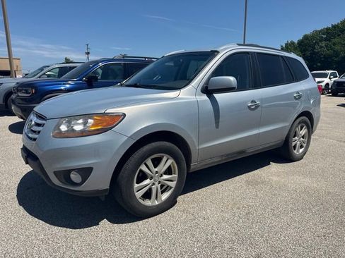 Used 2010 Hyundai Santa Fe Limited FWD image 3