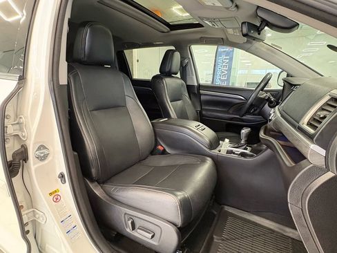 Used 2018 Toyota Highlander Limited w/ Protection Package #3 image 23