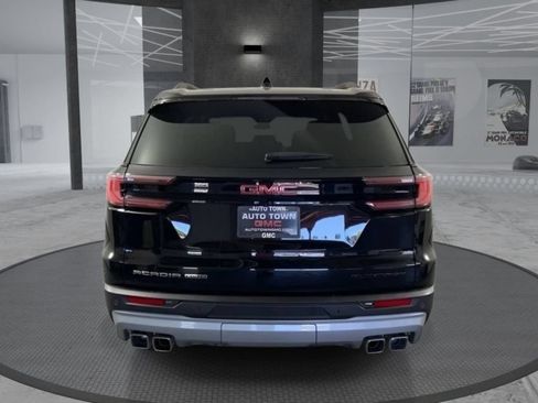 Used 2025 GMC Acadia Elevation AWD/4WD image 6