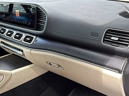Certified 2023 Mercedes-Benz GLS 580 4MATIC image 12