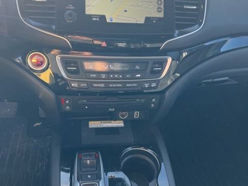 Used 2019 Honda Pilot Elite image 5