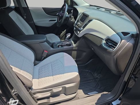 Used 2024 Chevrolet Equinox LT w/ LPO, Floor Liner Package FWD image 9