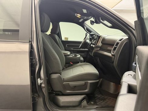 Used 2025 RAM 3500 Big Horn AWD/4WD image 20