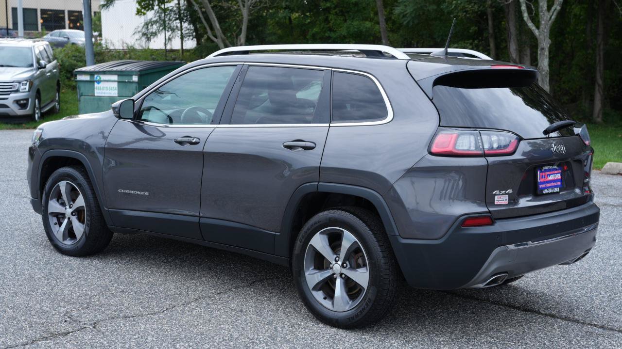 Used 2019 Jeep Cherokee Limited AWD/4WD image 7