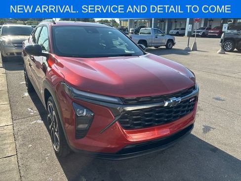 Certified 2024 Chevrolet Trax RS w/ Sunroof Package FWD image 5