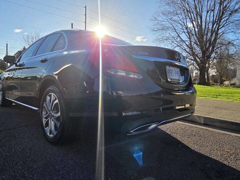 Used 2017 Mercedes-Benz C 300 4MATIC Sedan image 7