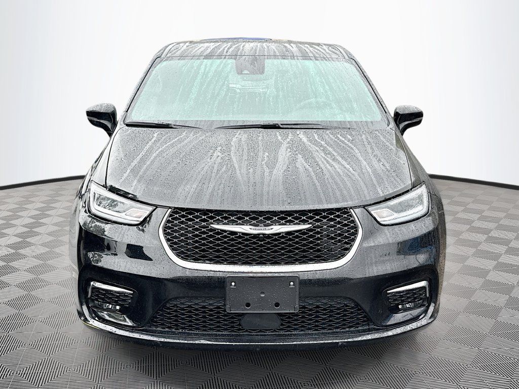 Used 2025 Chrysler Pacifica Select FWD image 2