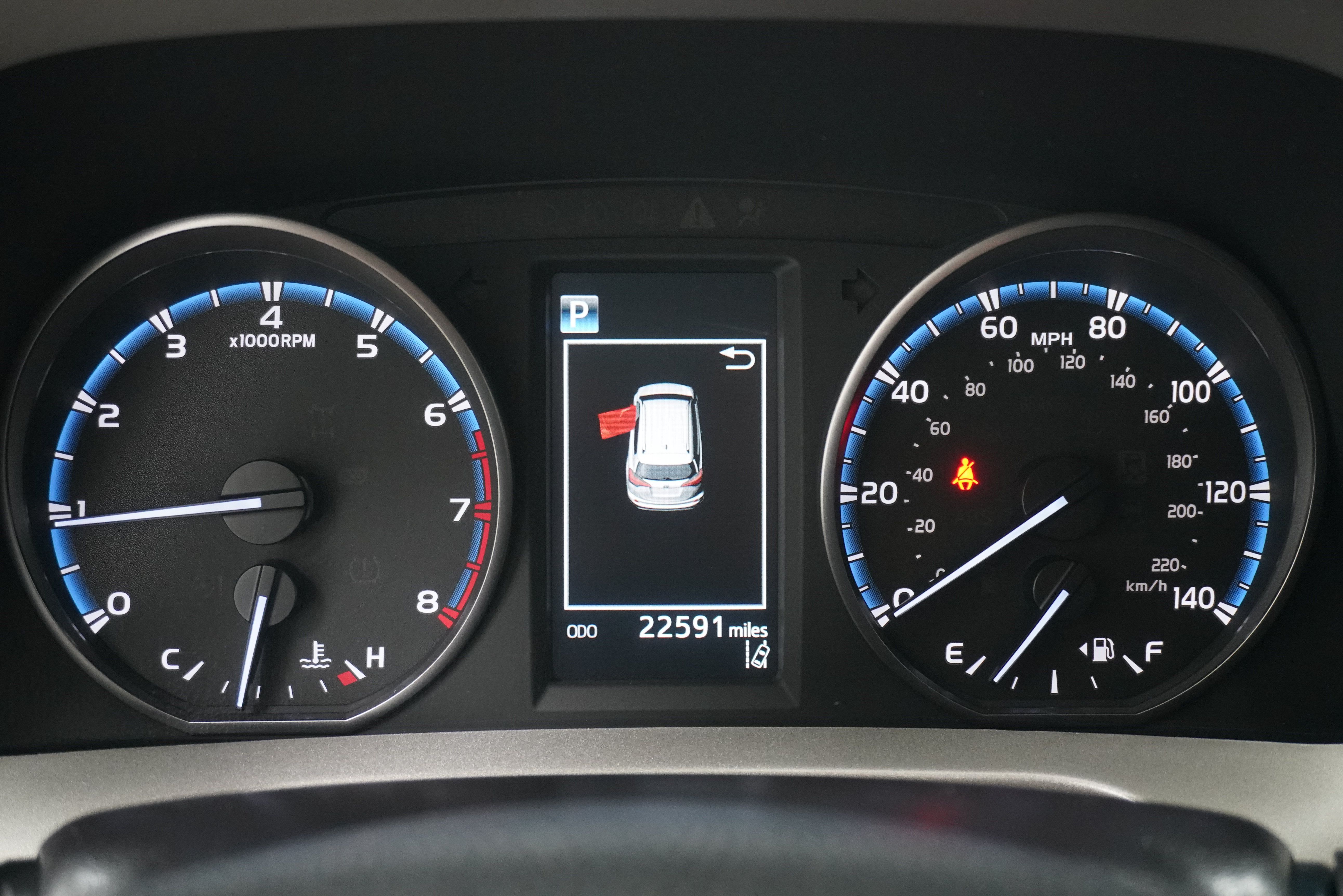 Used 2017 Toyota RAV4 LE FWD image 15