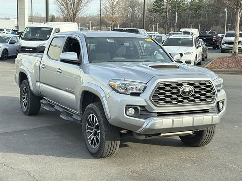 Used 2022 Toyota Tacoma TRD Sport image 8