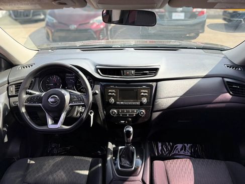 Used 2017 Nissan Rogue S AWD/4WD image 21