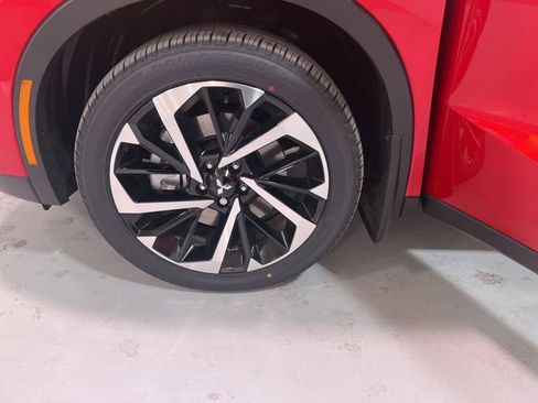 New 2025 Mitsubishi Outlander SE image 19