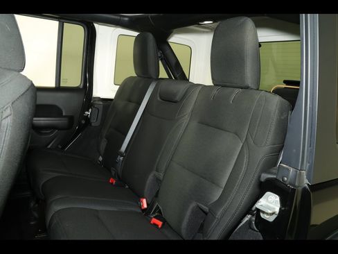 Used 2021 Jeep Wrangler Unlimited Sport image 26