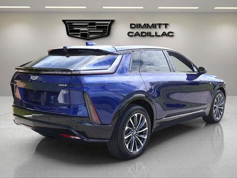 New 2026 Cadillac Lyriq Sport image 5