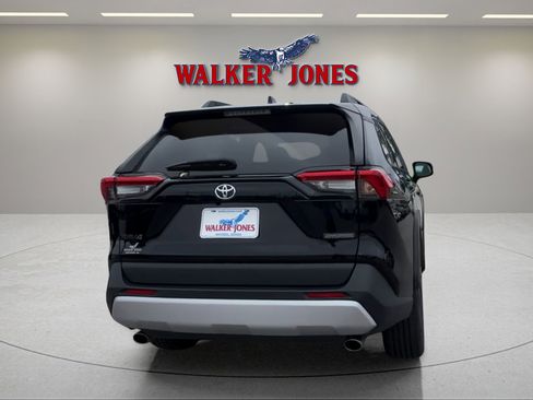 Used 2024 Toyota RAV4 Adventure image 4
