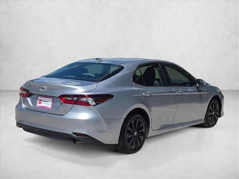 Used 2023 Toyota Camry LE FWD image 5