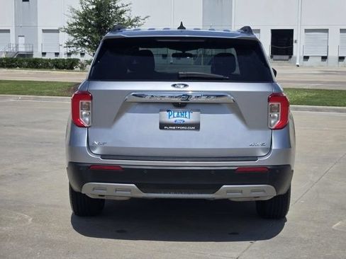 Used 2023 Ford Explorer XLT w/ Equipment Group 202A AWD/4WD image 6