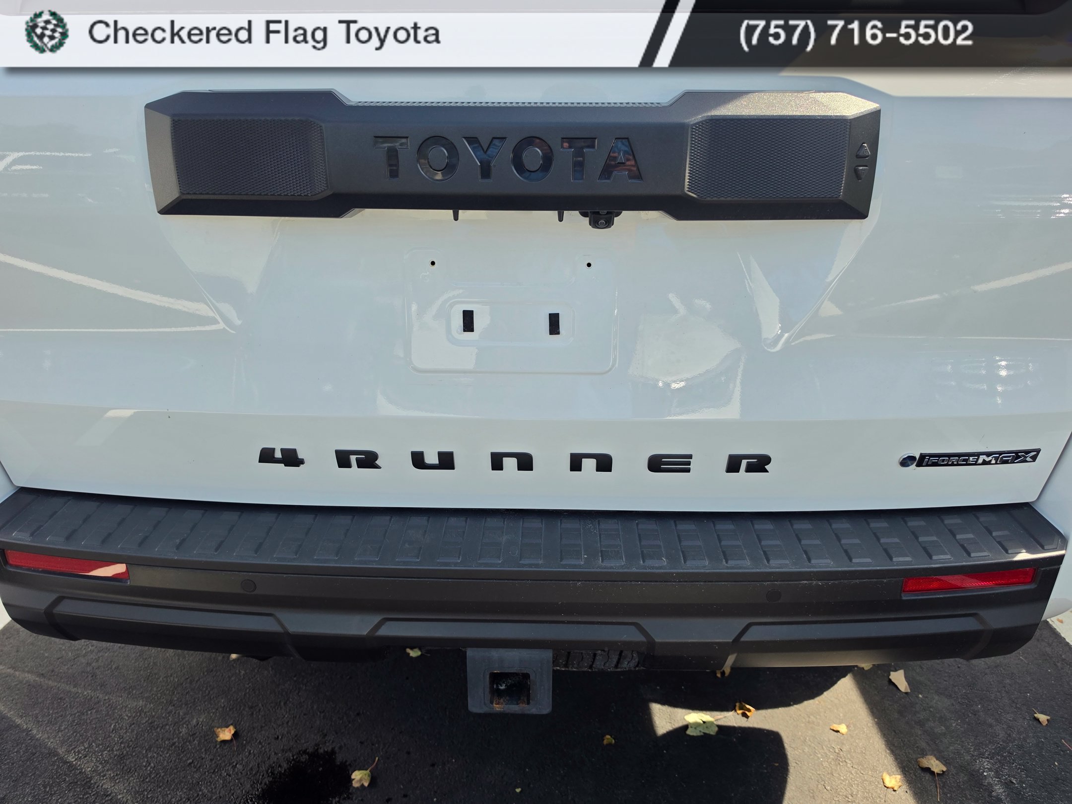 Used 2025 Toyota 4Runner TRD Off-Road Premium AWD/4WD image 7