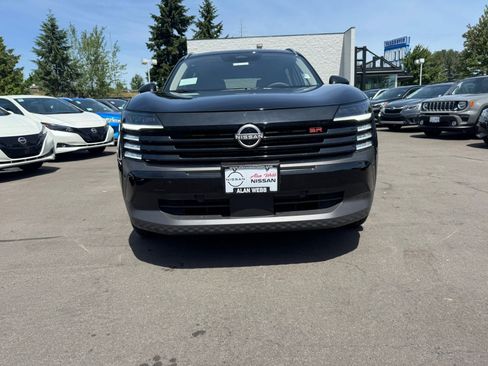 New 2025 Nissan Kicks SR image 2