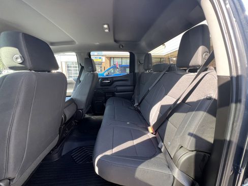 Used 2020 Chevrolet Silverado 1500 Custom Trail Boss w/ Custom Convenience Package image 11