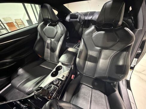 Used 2017 INFINITI Q60 3.0t Sport RWD image 19