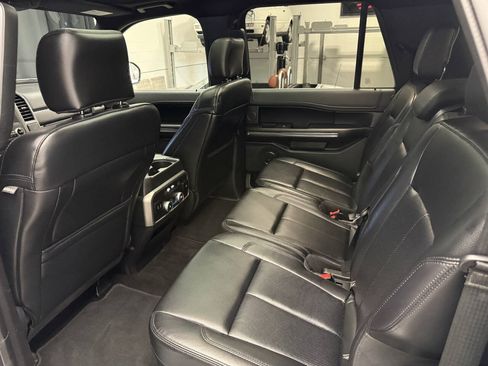 Used 2019 Ford Expedition Max XLT w/ Equipment Group 202A AWD/4WD image 20