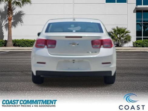 Used 2013 Chevrolet Malibu Eco w/ Navigation Package FWD image 7