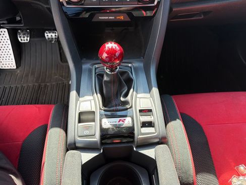 Used 2019 Honda Civic Type R image 15