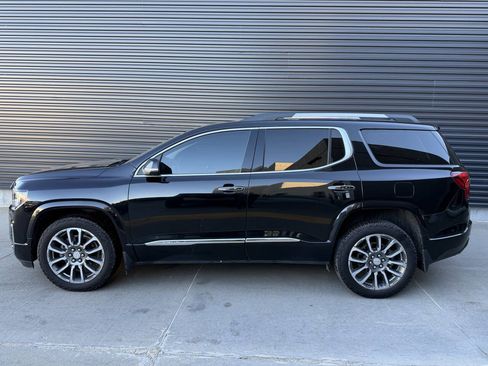 Used 2020 GMC Acadia Denali w/ Technology Package AWD/4WD image 9