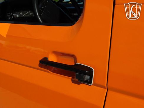 Used 1996 Ford Bronco image 4