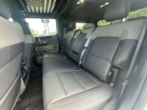 Used 2025 GMC Hummer EV 3X AWD/4WD image 18