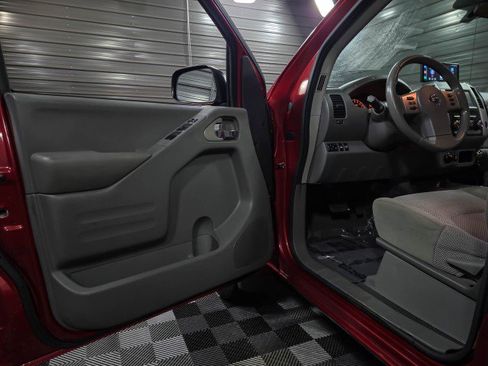 Used 2019 Nissan Frontier SV image 31