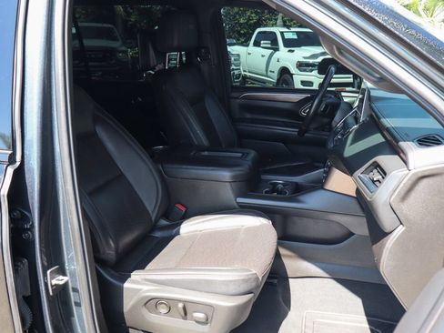 Used 2021 Chevrolet Suburban High Country AWD/4WD image 57