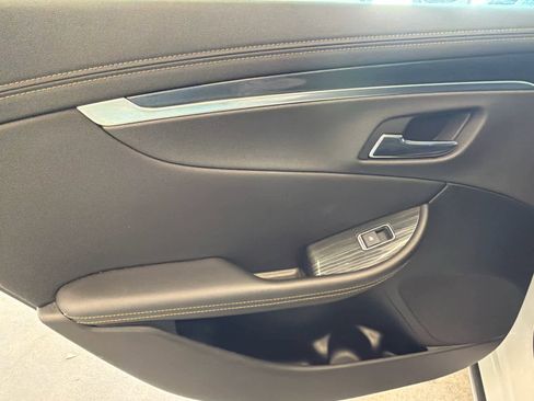 Used 2020 Chevrolet Impala LT FWD image 21