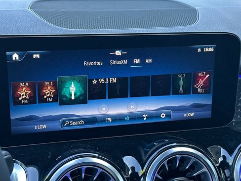 New 2026 Mercedes-Benz GLB 250 image 17