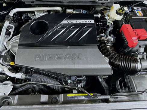 Used 2023 Nissan Rogue SV image 30