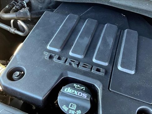 Used 2023 Chevrolet Silverado 1500 LT AWD/4WD image 29