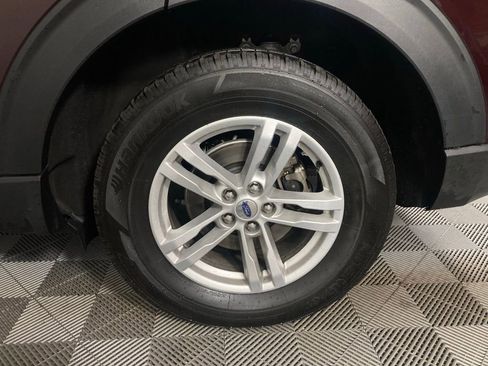 Used 2022 Ford Explorer XLT w/ Equipment Group 202A image 24